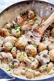 Picture of creamy parmesan mushrooms