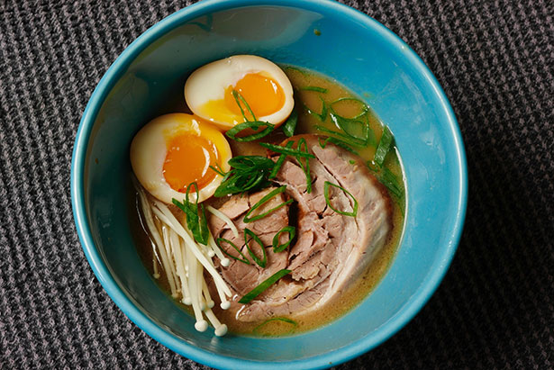 Picture of Japanese Ramen Using Enoki Mushrooms.