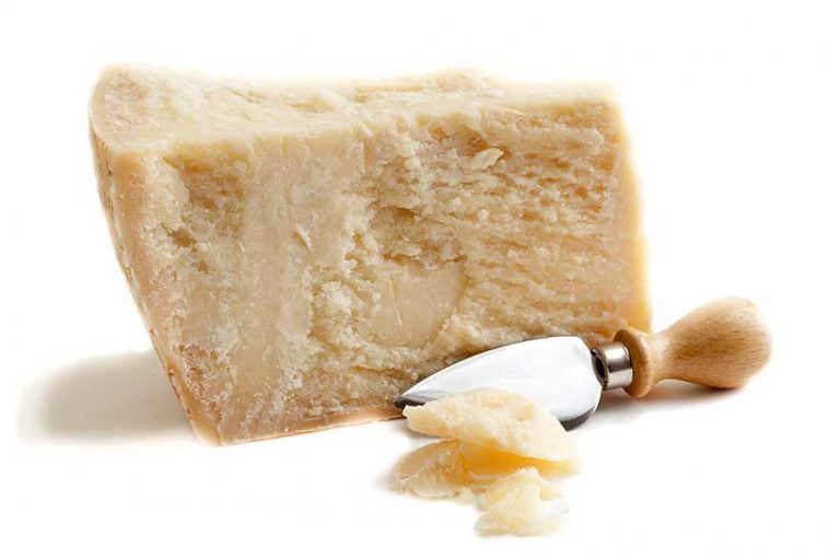 9 Potential Benefits of Parmesan Cheese (and Full Nutrition Facts)