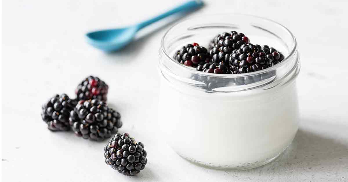 8 Health Benefits of Blackberries (and Full Nutrition Facts)