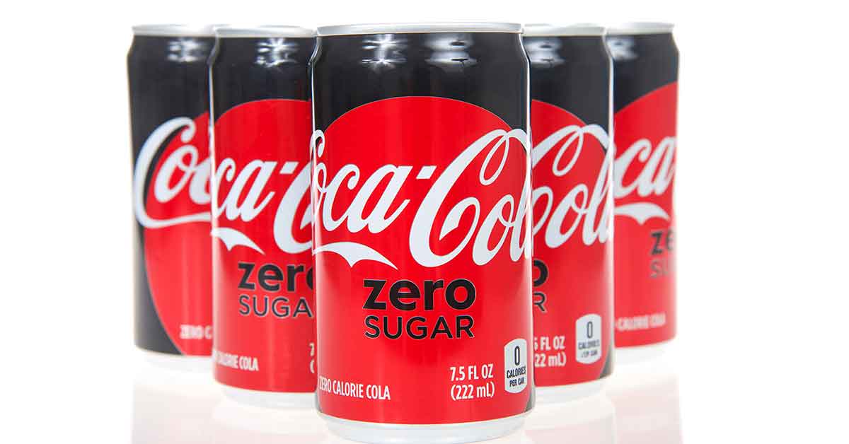 Is there a cola. Аспартам кока кола. кока кола лайт. coca-cola light без кофеина. аспартам в напитках.