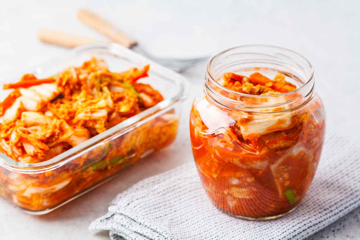 kimchi-in-glass-jar