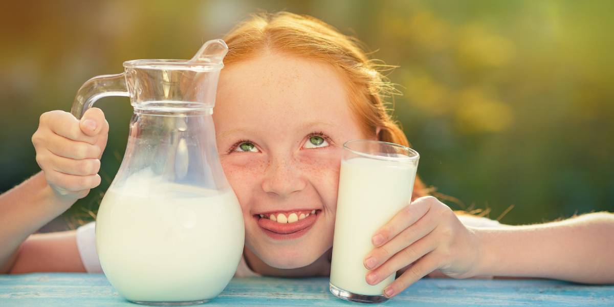 A Guide To Whole Milk Nutrition Facts, Benefits, Downsides Nutrition