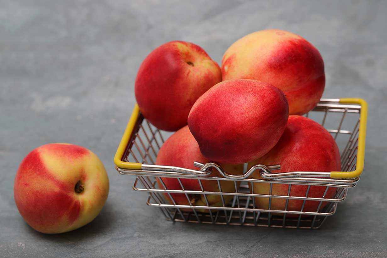 Nectarines 101 Nutrition Facts and Potential Benefits Nutrition Advance