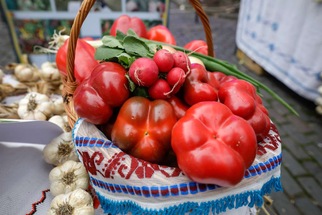 A List Of 14 Red Vegetables And Their Nutritional Benefits Nutrition a-list-of-14-red-vegetables-and-their-nutritional-benefits-nutrition