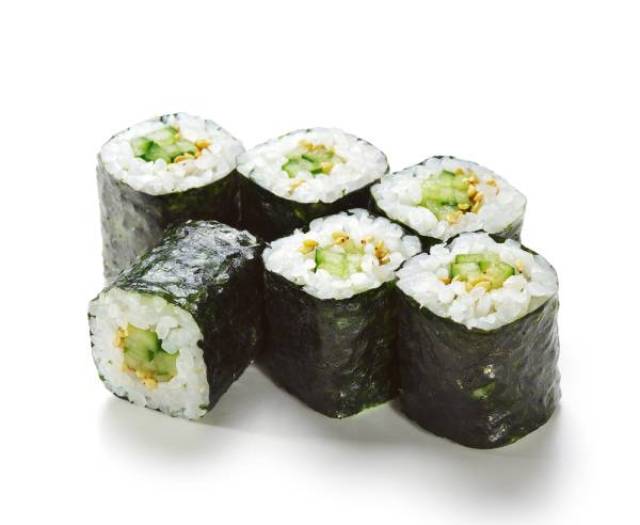 Cucumber Sushi Rolls (Kappa Maki).