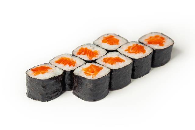 Salmon Sushi Rolls (Samon Maki).
